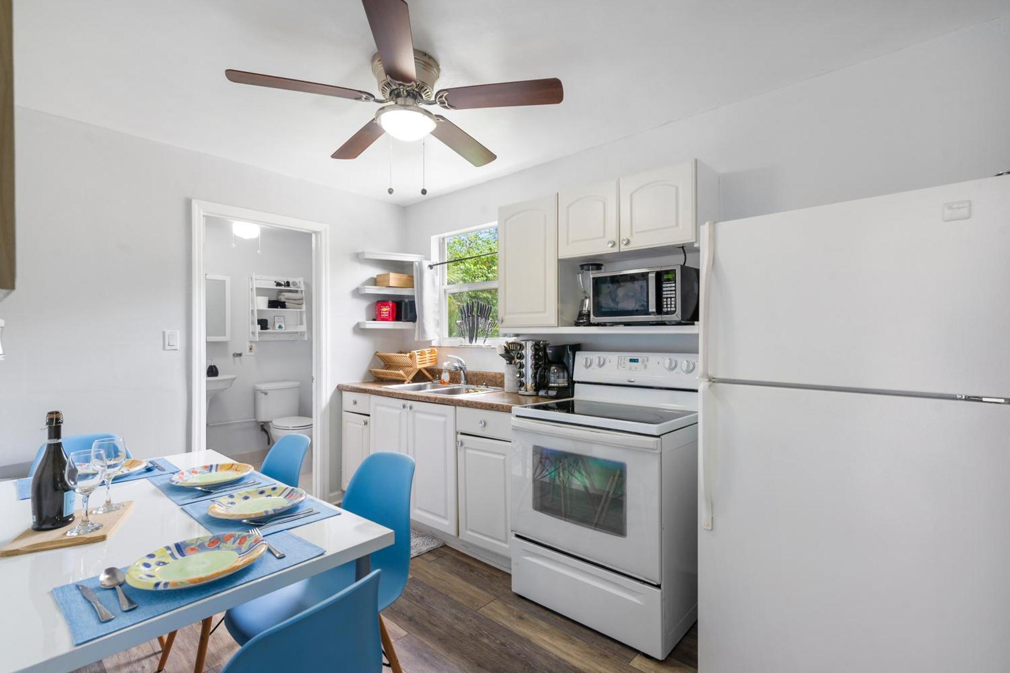 Chic Downtown Vacation Home And Guest Home 웨스트 팜 비치 외부 사진