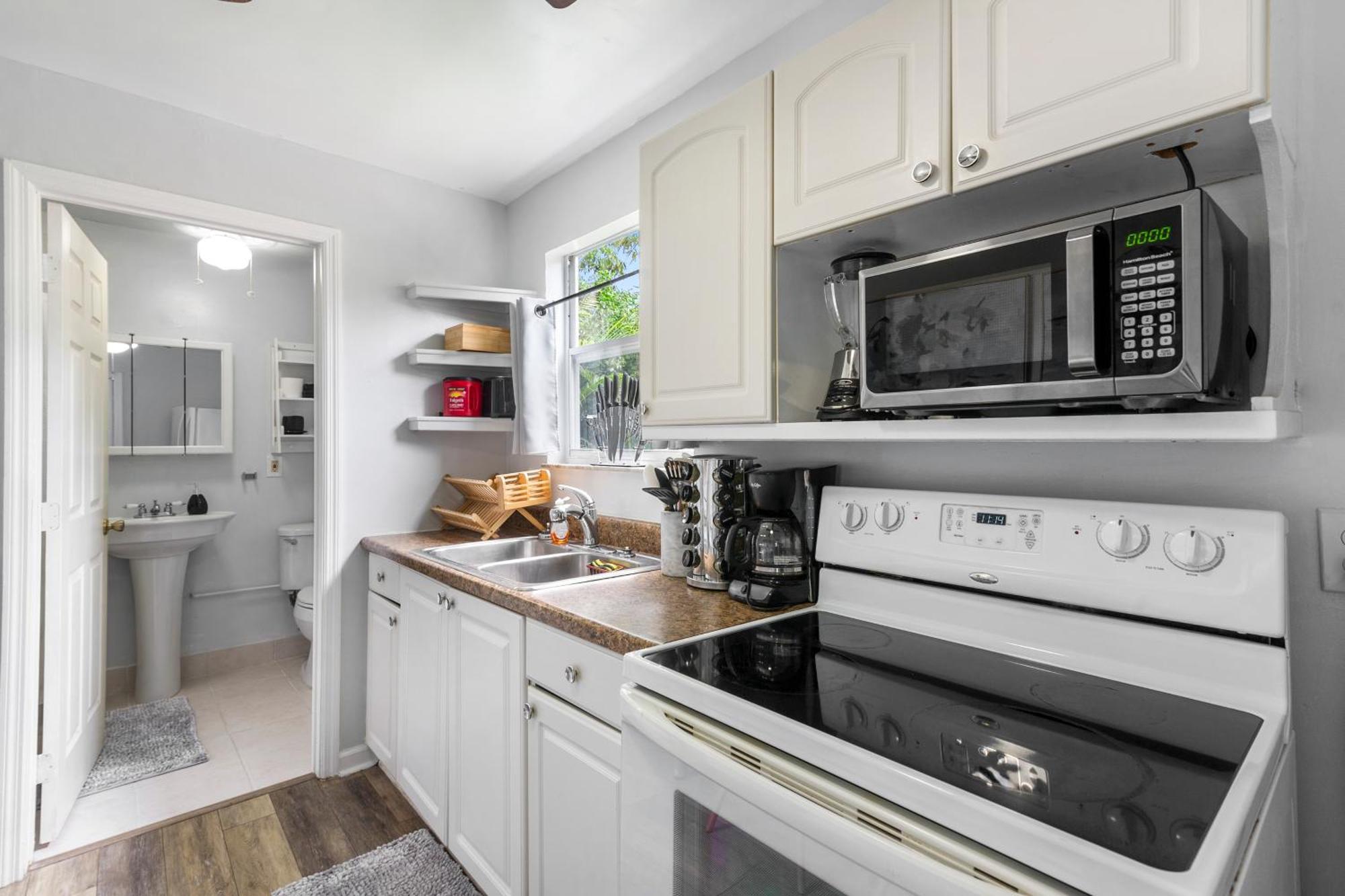 Chic Downtown Vacation Home And Guest Home 웨스트 팜 비치 외부 사진